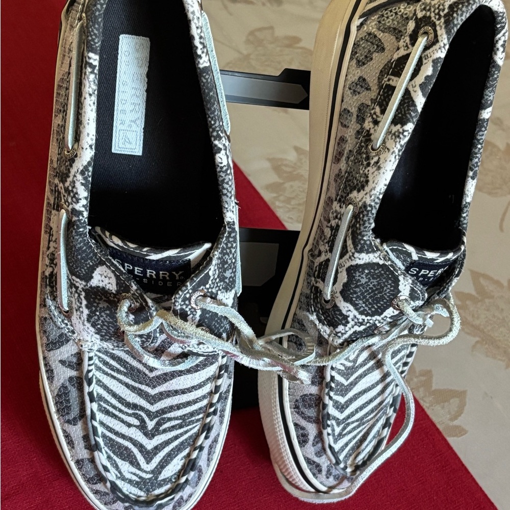 Sperry Black and White Moccasins with Zebra Print size 7. 5 M